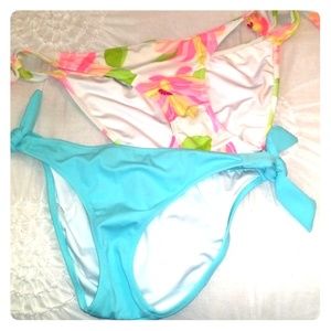 Set of 2 Victoria's Secret Bikini Bottoms